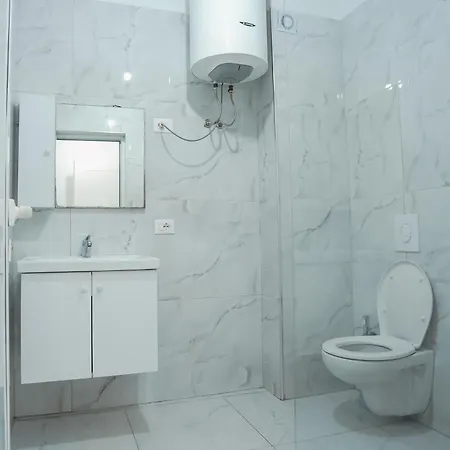 Szálloda Ebis Shëngjin