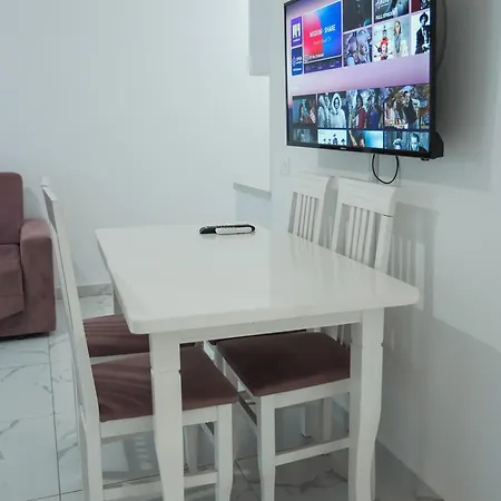 Szálloda Ebis Shëngjin