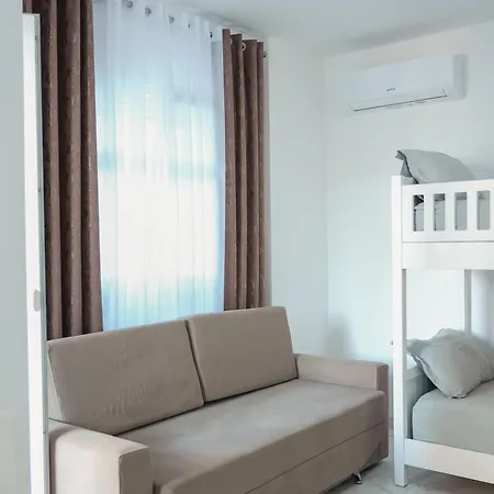Ebis Hotel *